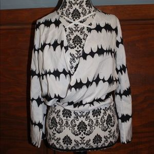 Flared sleeve blouse